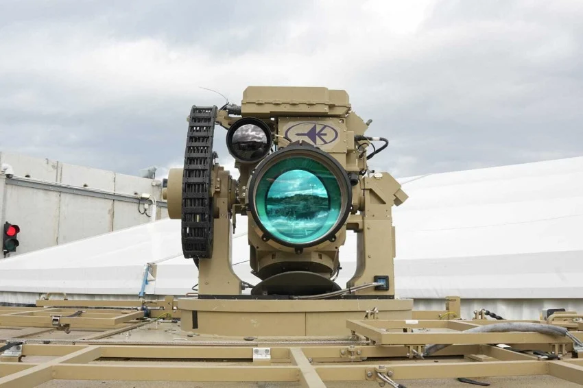Senjata Laser